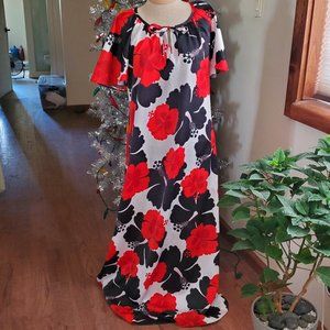 Vintage Hilo Hattie's Hawaiian maxi dress